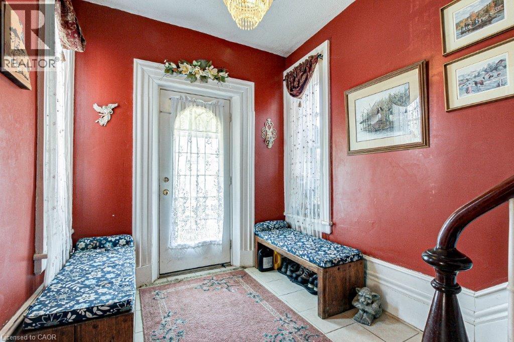 158 Townline Street Property Photo 7
