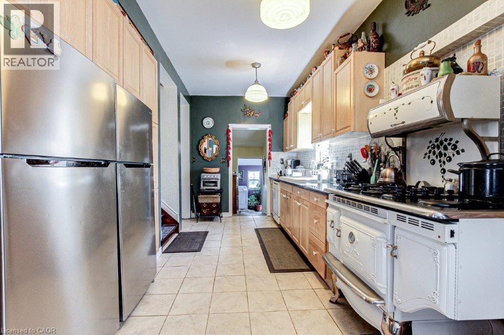 158 Townline Street Property Photo 17