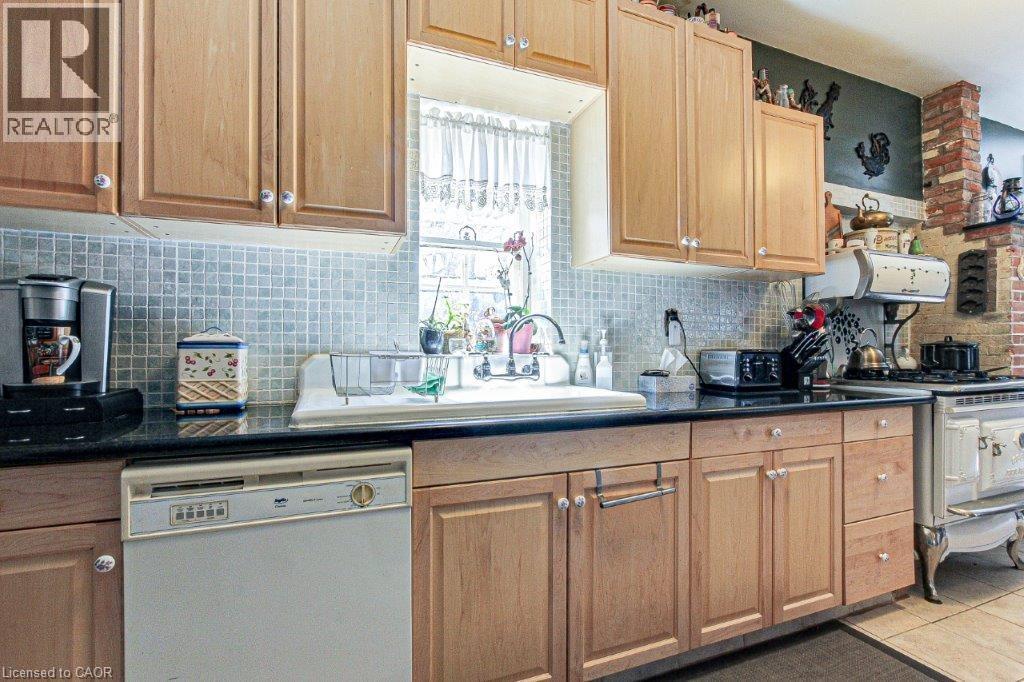 158 Townline Street Property Photo 19