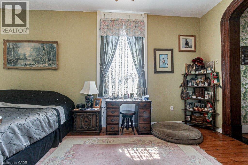 158 Townline Street Property Photo 24
