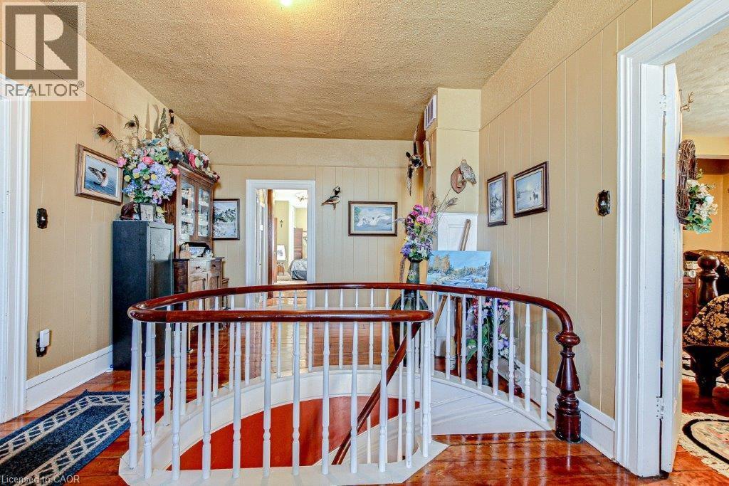 158 Townline Street Property Photo 28