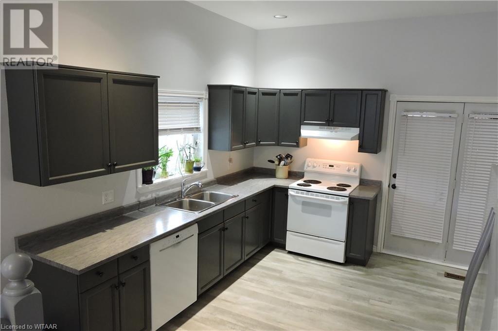14 Elgin Street W Property Photo 3