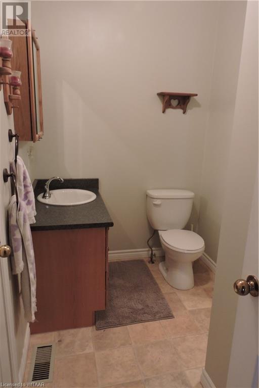 14 Elgin Street W Property Photo 19