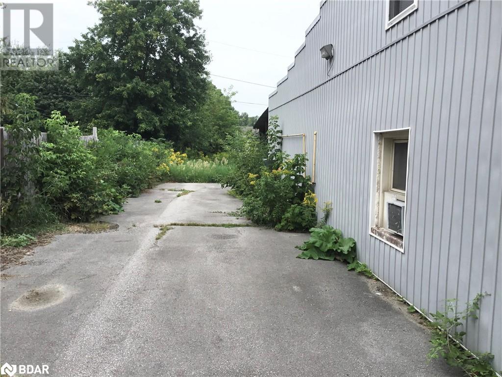 73 King Street E Property Photo 23
