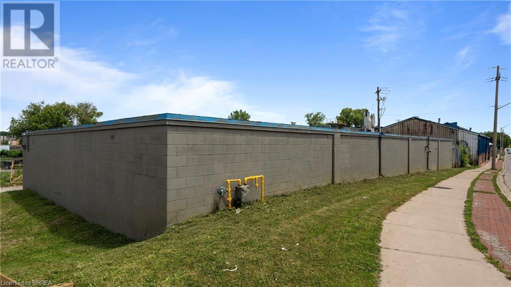 247 Colborne Street W Unit# Bldg #1 Property Photo 3