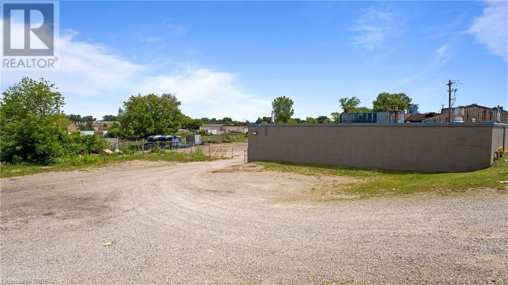 247 Colborne Street W Unit# Bldg #1 Property Photo 4