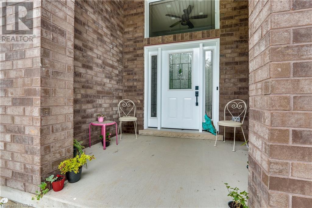 38812 Vienna Street Property Photo 2