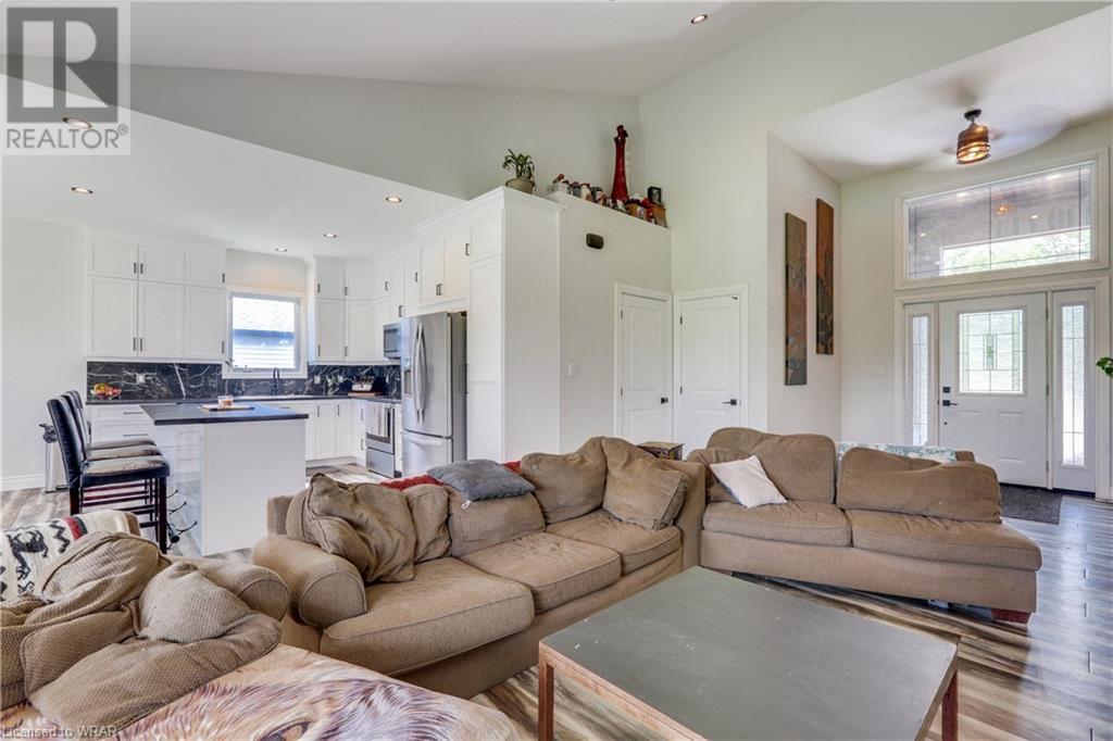 38812 Vienna Street Property Photo 4