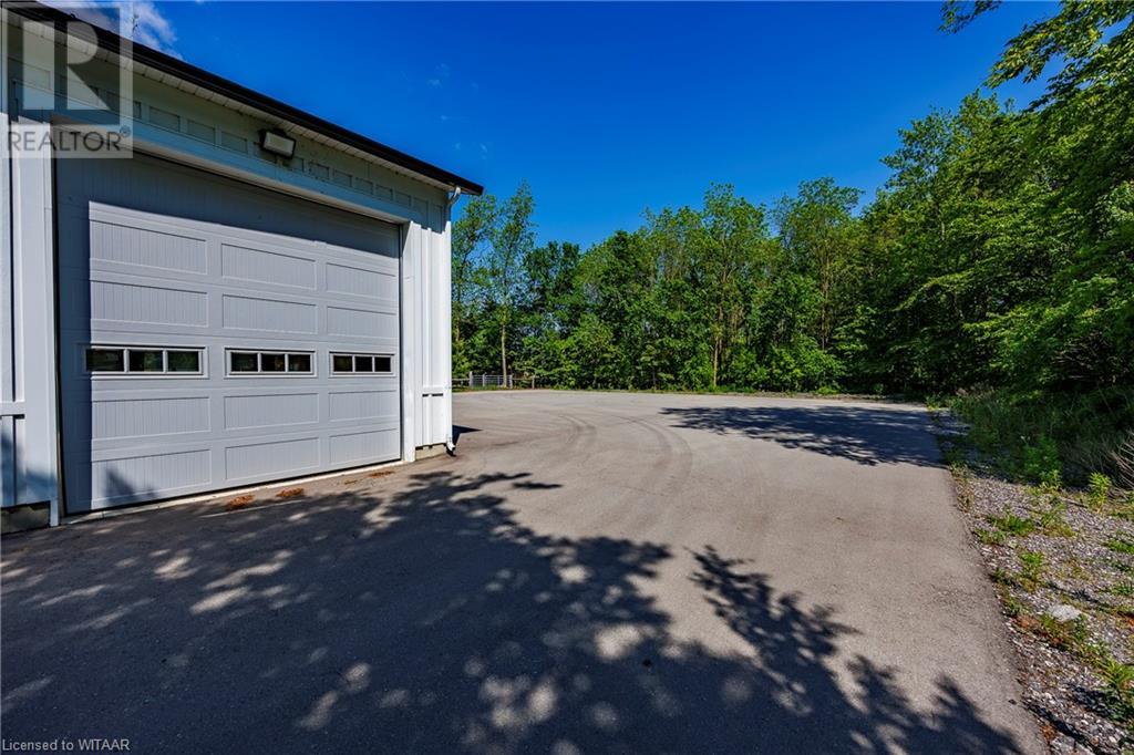 285801 Airport Road Property Photo 7