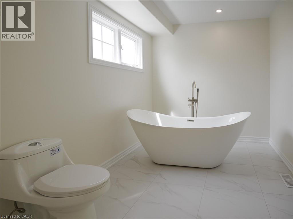 34 Mann Avenue Property Photo 23