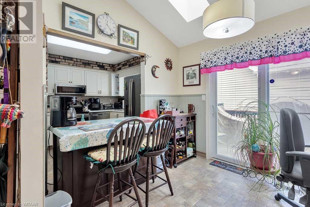 18 Hawkins Crescent Property Photo 5