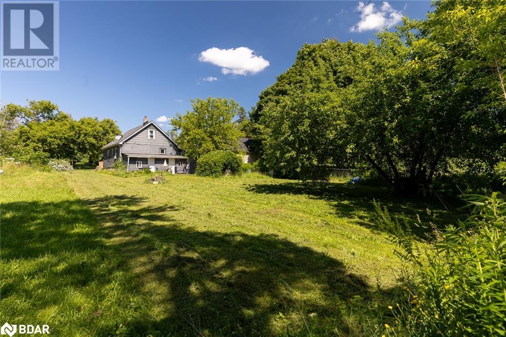374 Yonge Street Property Photo 11
