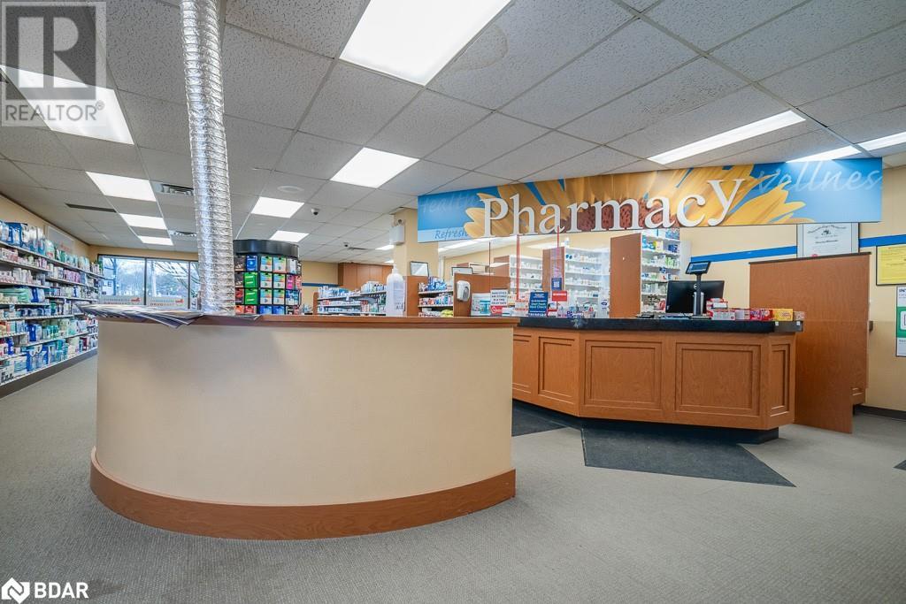 100 Colborne Street W Property Photo 6
