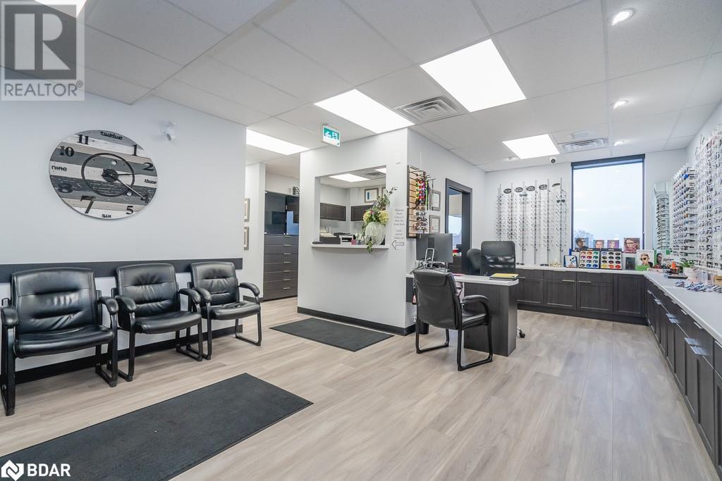 100 Colborne Street W Property Photo 28