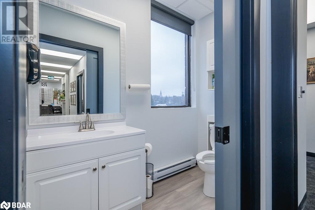 100 Colborne Street W Property Photo 30