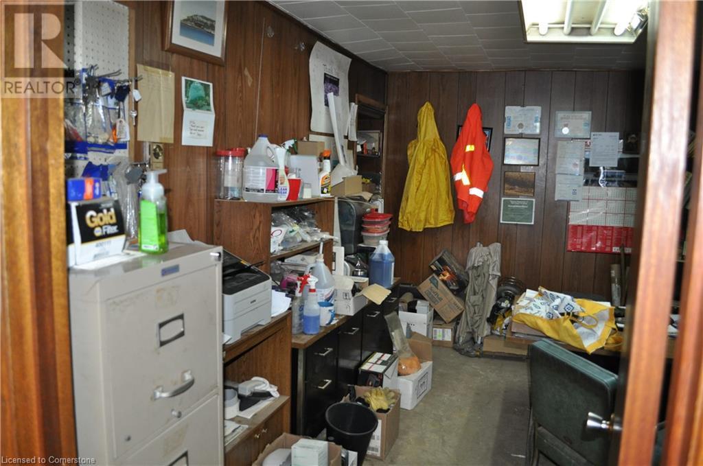 5919 King Street Unit# Hwy 542 Property Photo 8