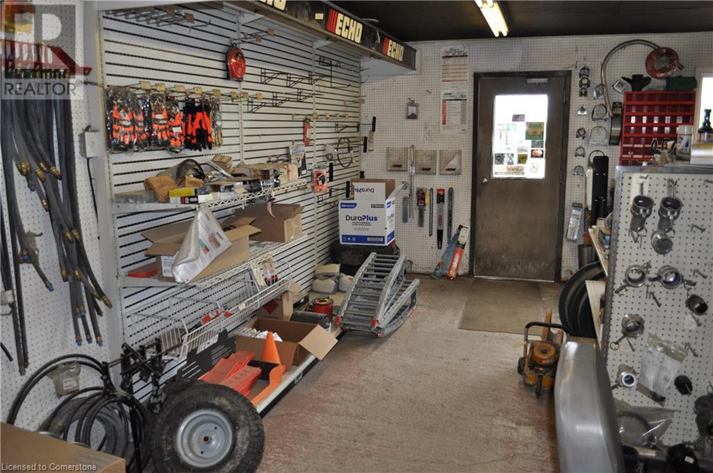 5919 King Street Unit# Hwy 542 Property Photo 9