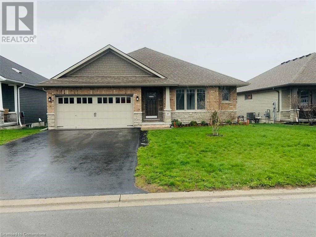 37 Tessa Boulevard Property Photo 1