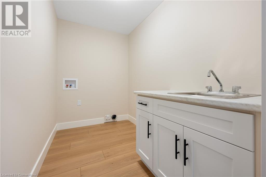 127 Amber Street Property Photo 21