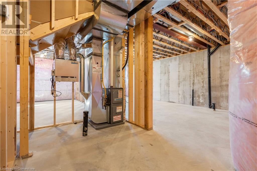 127 Amber Street Property Photo 24