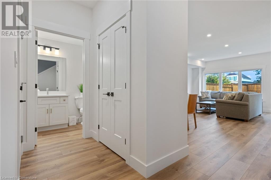123 Amber Street Property Photo 16