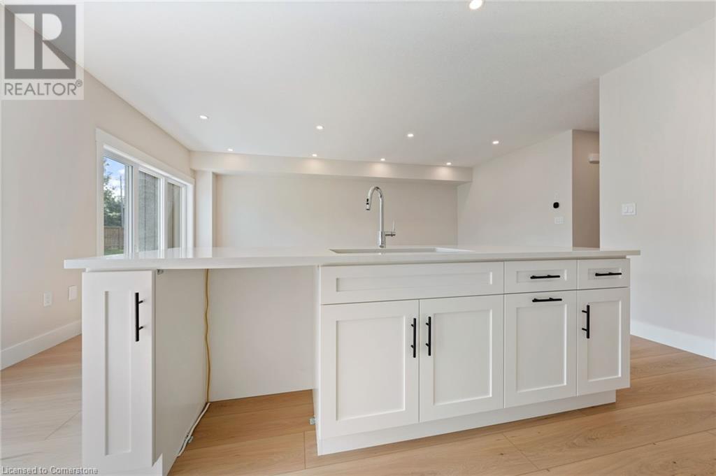 119 Amber Street Property Photo 12