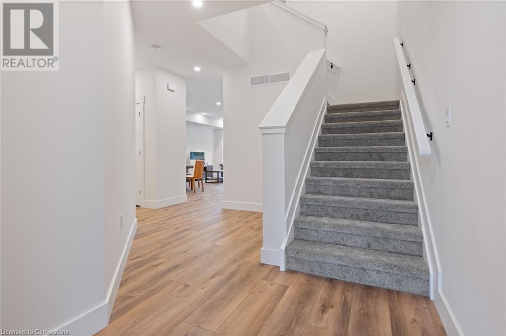 115 Amber Street Property Photo 3