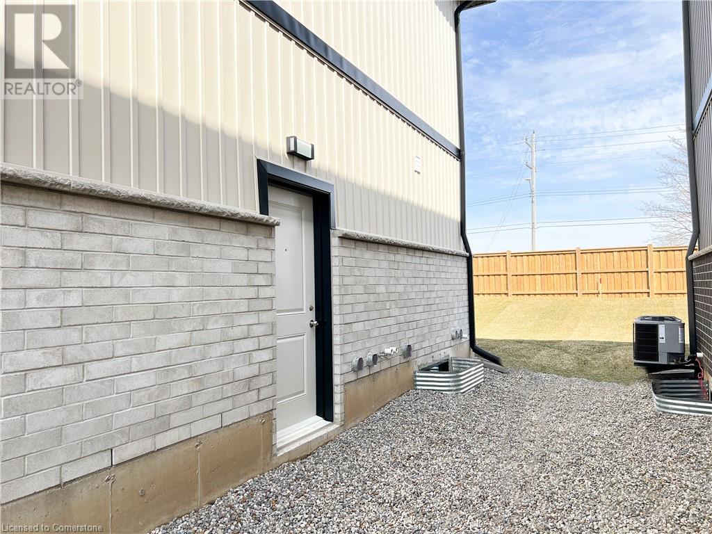 107 Amber Street Property Photo 33