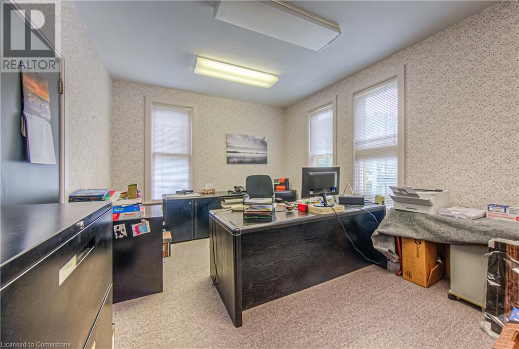 106 Young Street W Property Photo 24