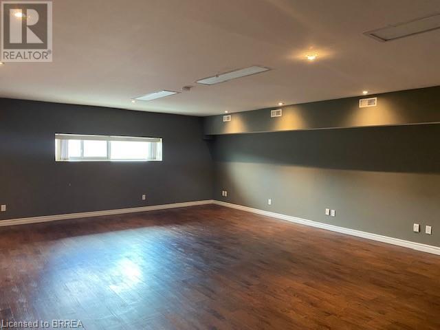 340 Henry Street Unit# Upr 7 Property Photo 4