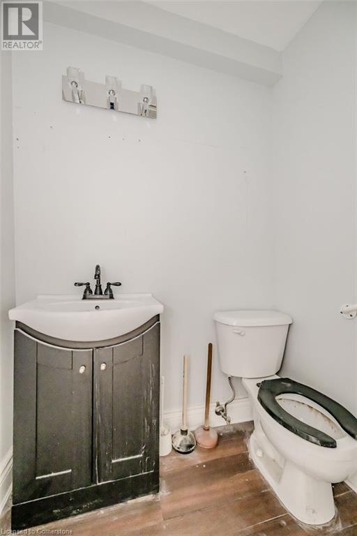 1345 Main Street E Property Photo 14