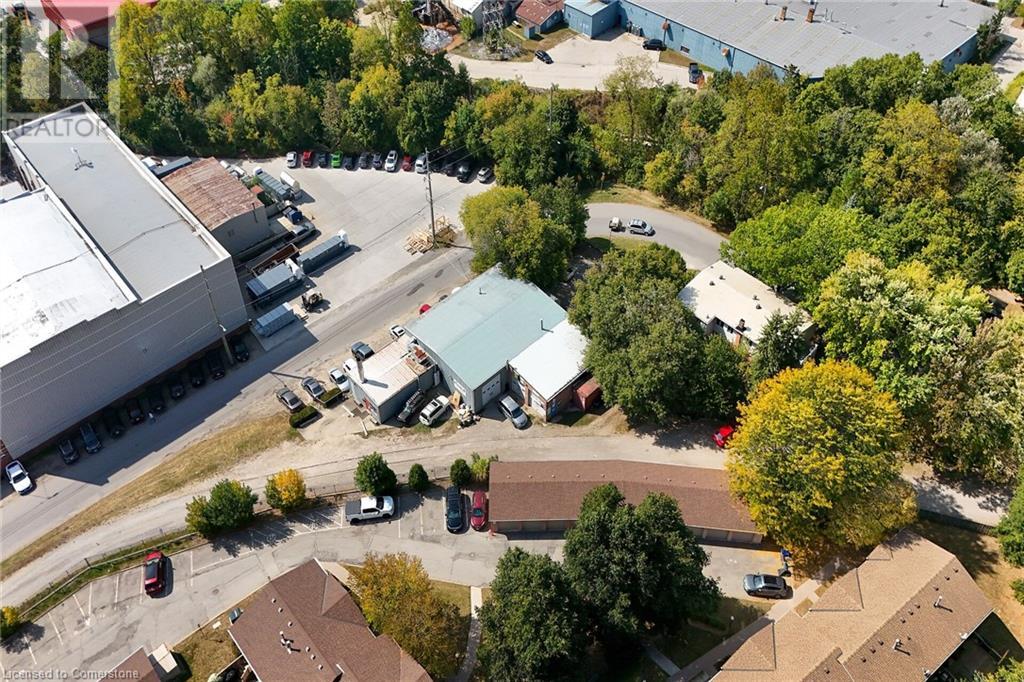 347 Hatt Street W Property Photo 7
