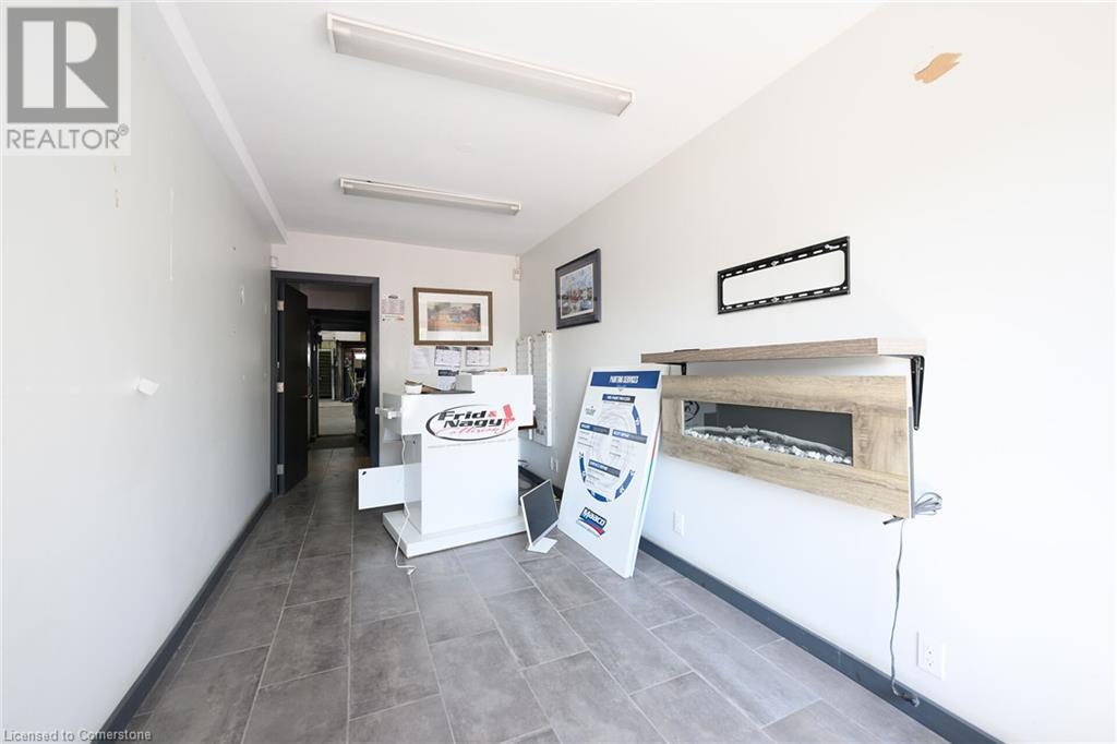 347 Hatt Street W Property Photo 11
