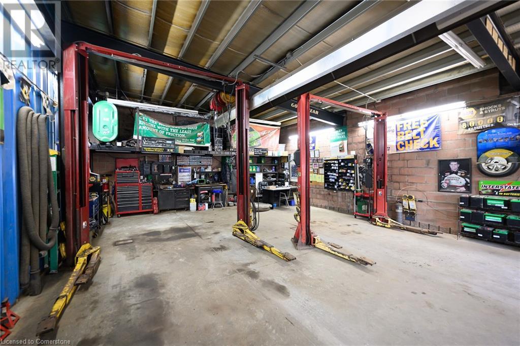 347 Hatt Street W Property Photo 42