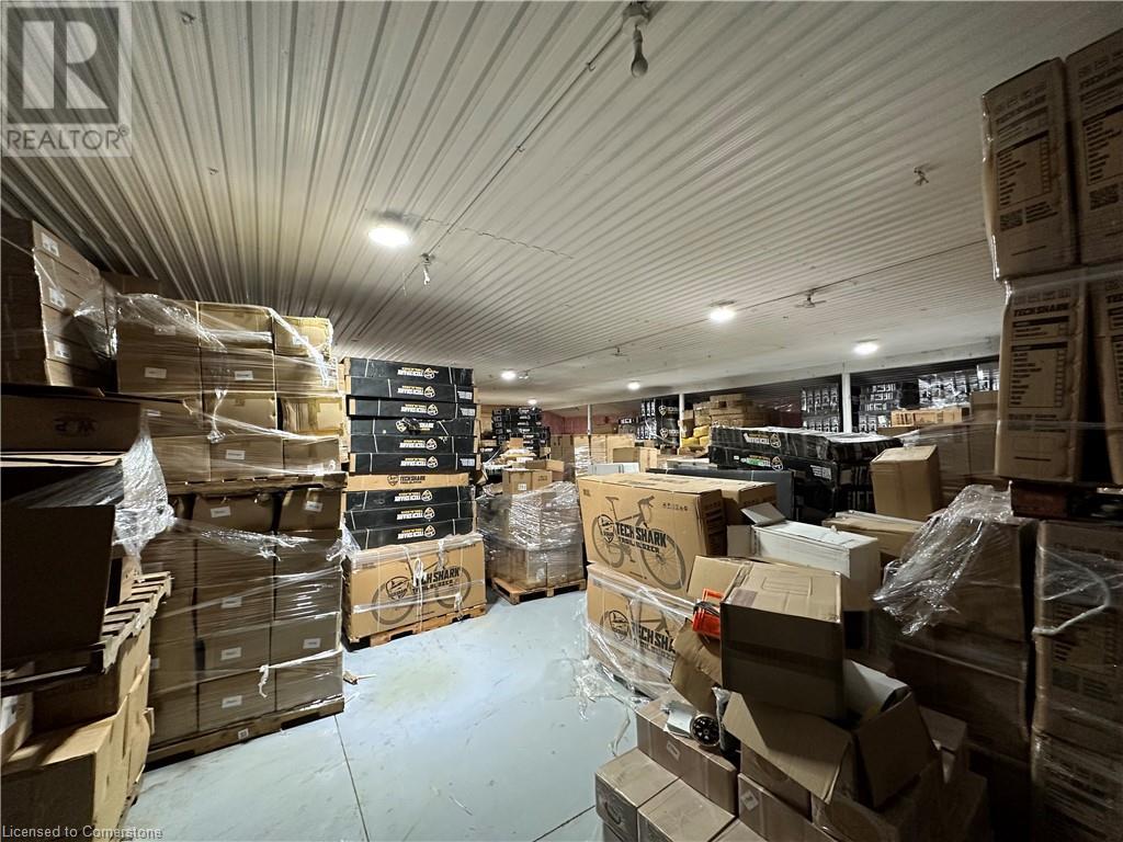 5463 Chippewa Road E Unit# Barn Property Photo 10