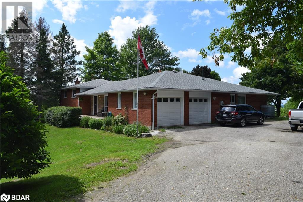 5884 7th Line Property Photo 4