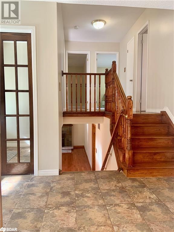 5884 7th Line Property Photo 9