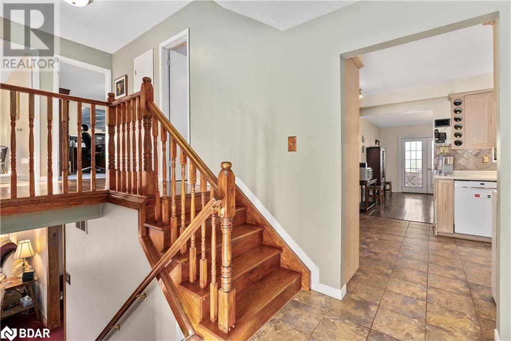 5884 7th Line Property Photo 10