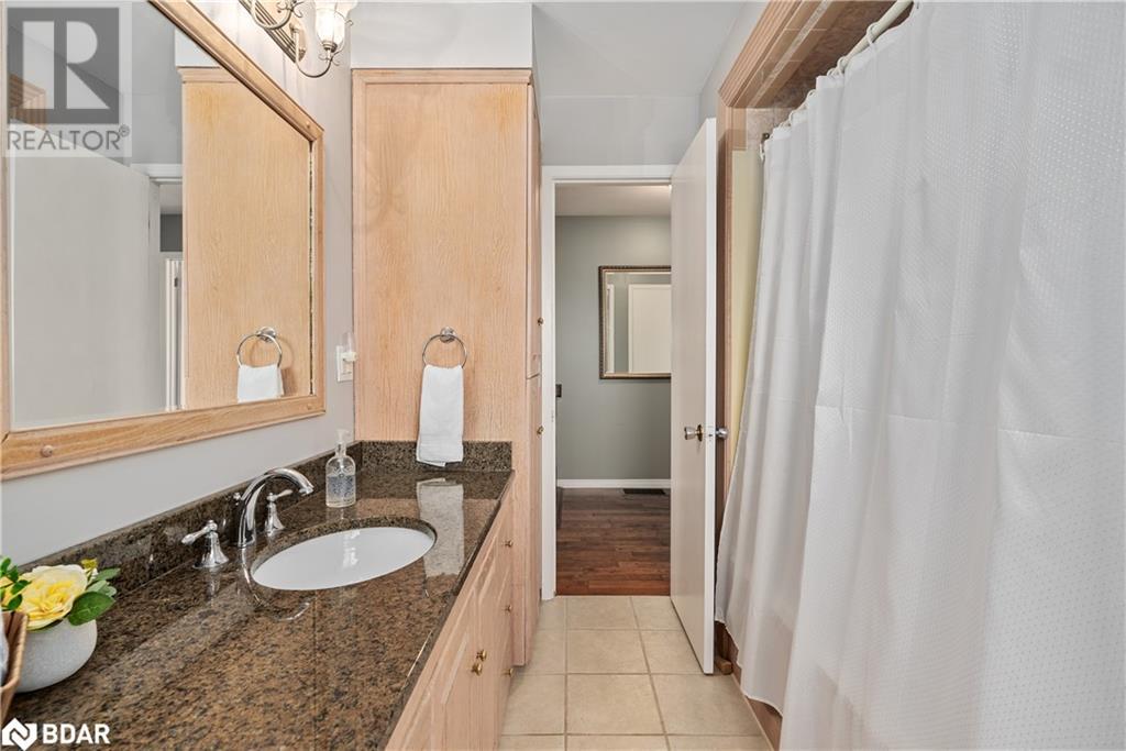 5884 7th Line Property Photo 22