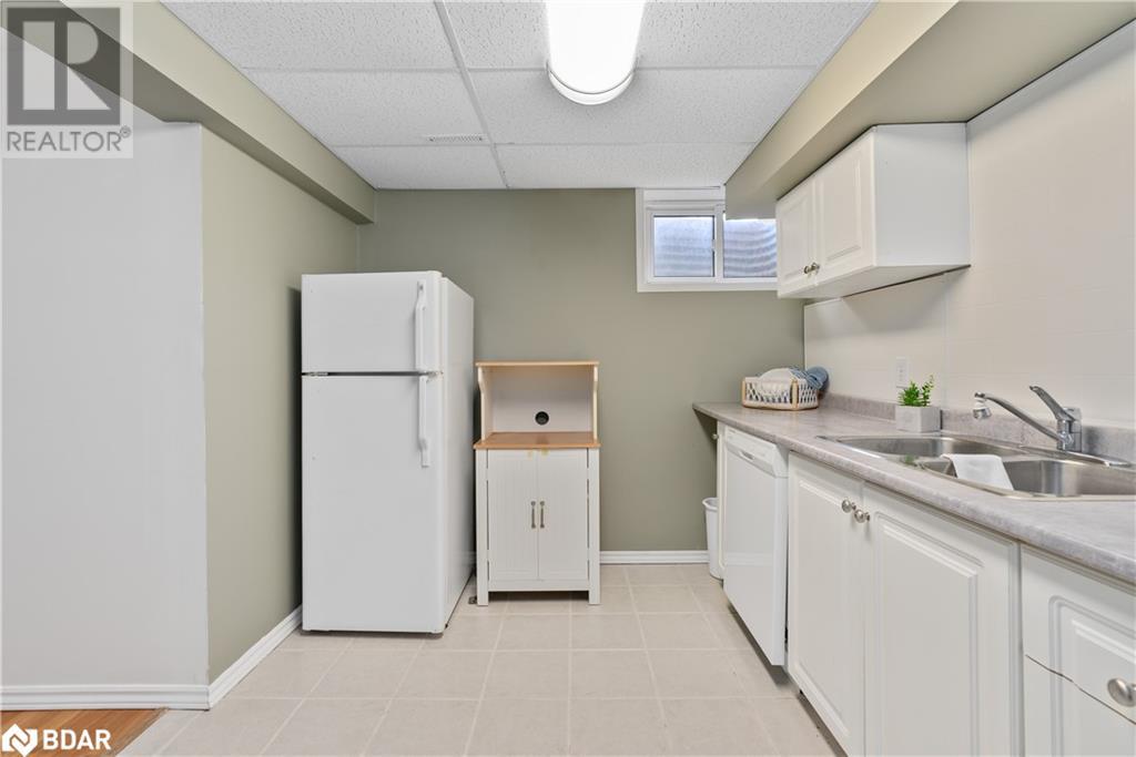 5884 7th Line Property Photo 42