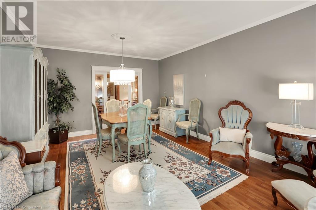 24 Cross Street Property Photo 8