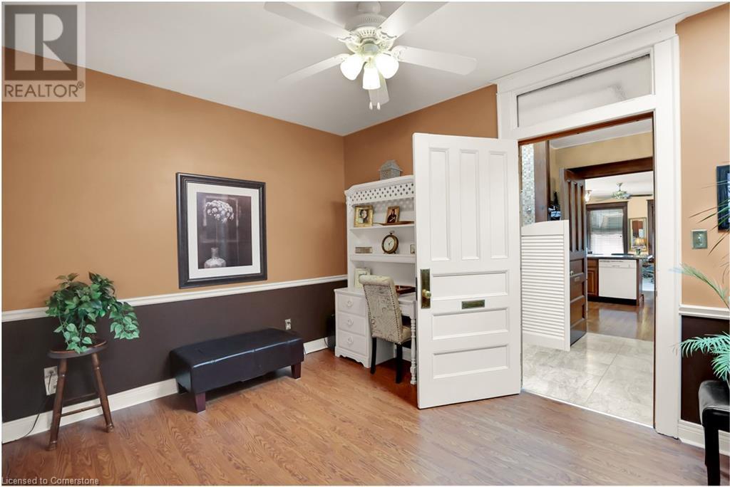 24 Cross Street Property Photo 17