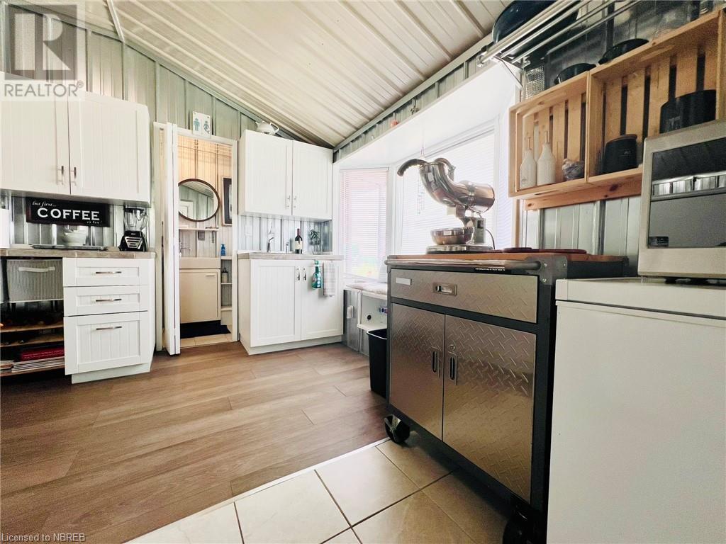 12021 Highway 17 E Property Photo 15