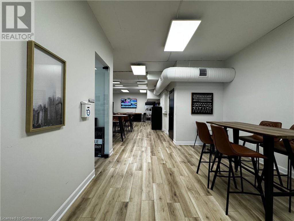 230 Lakeshore Road E Unit# 200-#3 Property Photo 6
