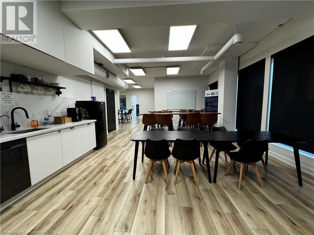 230 Lakeshore Road E Unit# 200-#3 Property Photo 8