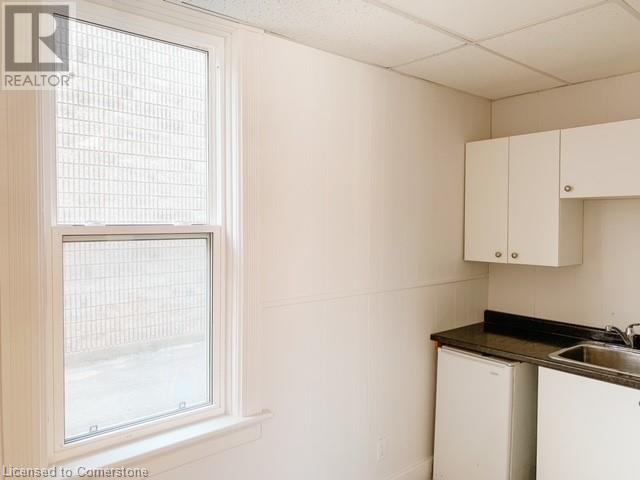 17 Mill Street W Property Photo 6