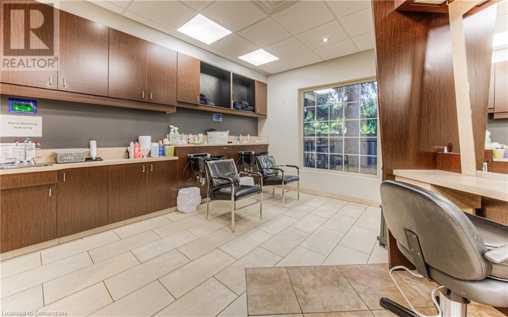 370 University Avenue E Unit# 102 103 105 Property Photo 17
