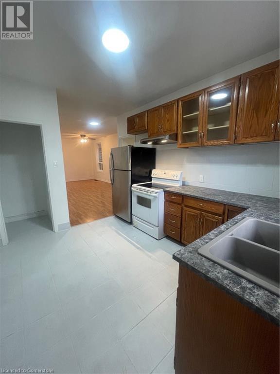 447 Barton Street E Property Photo 19