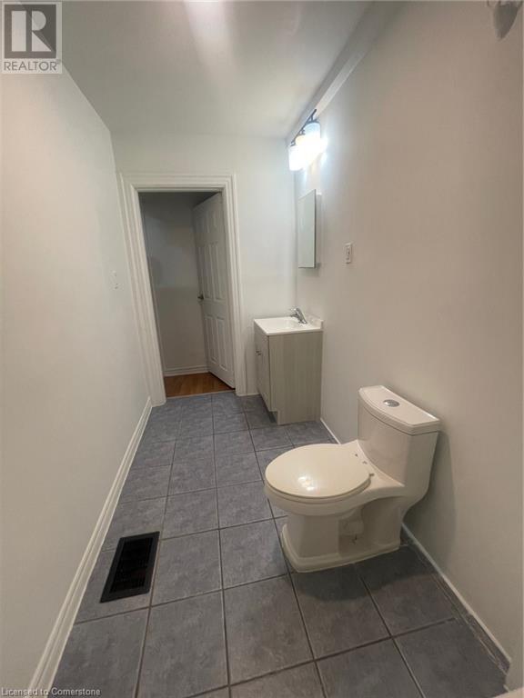 447 Barton Street E Property Photo 21