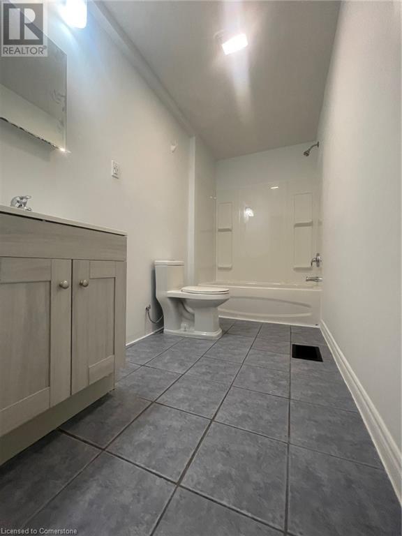 447 Barton Street E Property Photo 22